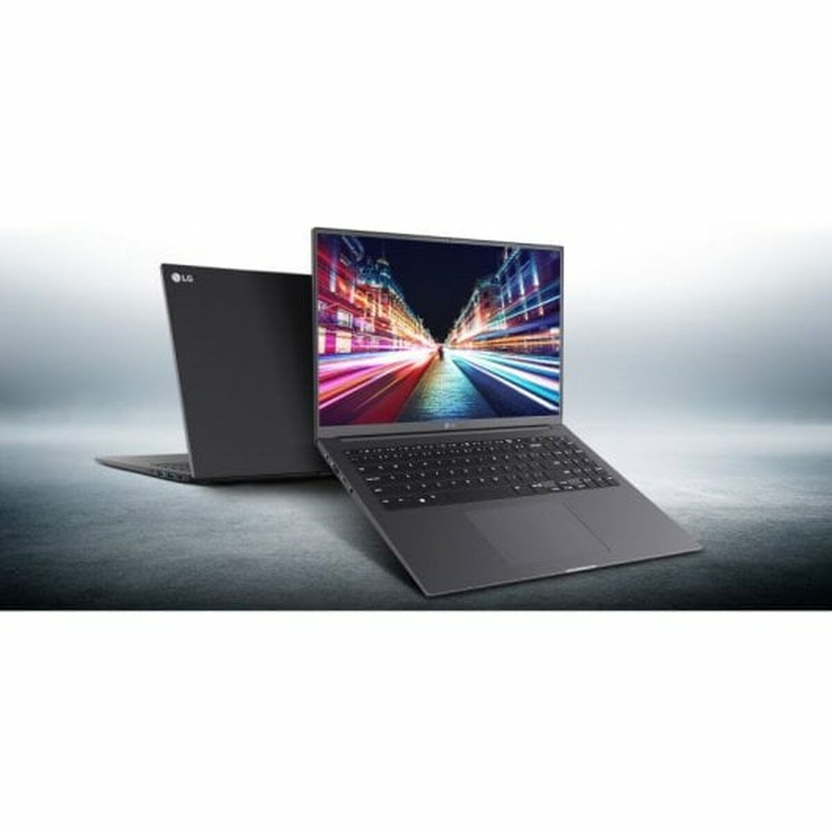 Laptop LG 16UD70R-G.AX76B-1